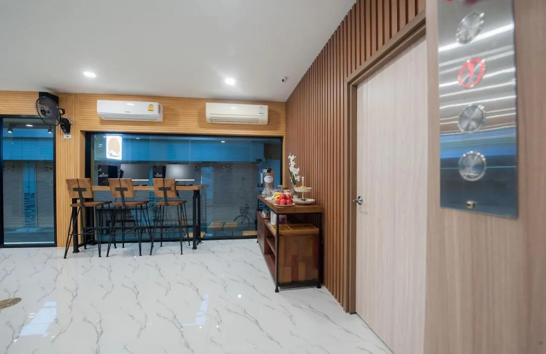 The Moon Night Hotel-1